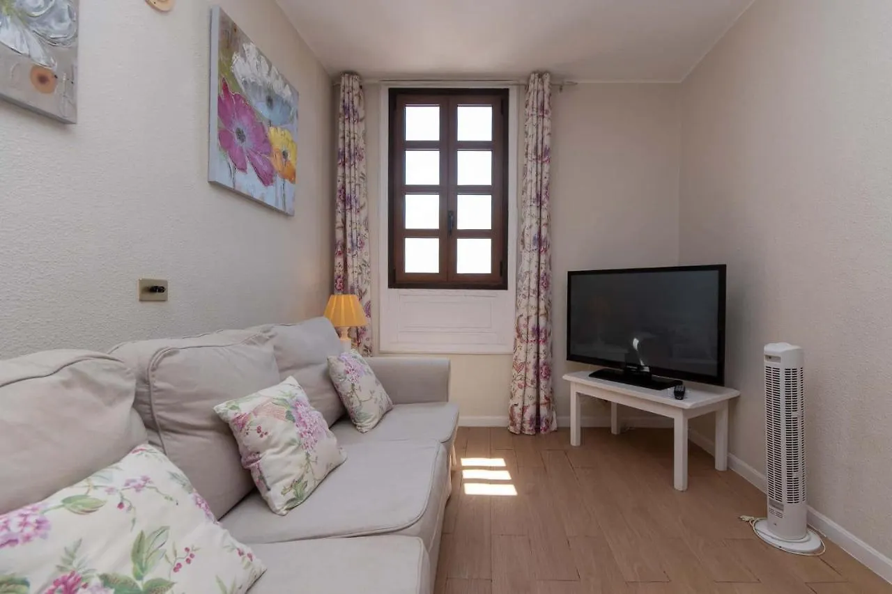 Parque Santiago II Apt 플라야데라스아메리카스