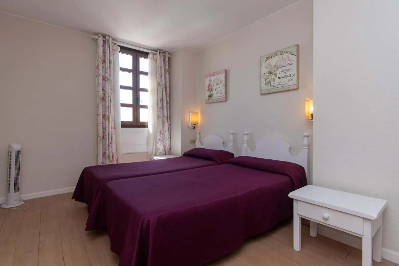 Parque Santiago II Apt 플라야데라스아메리카스 아파트